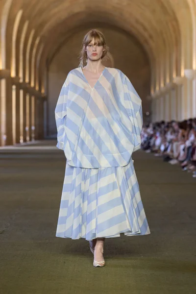 Look 23